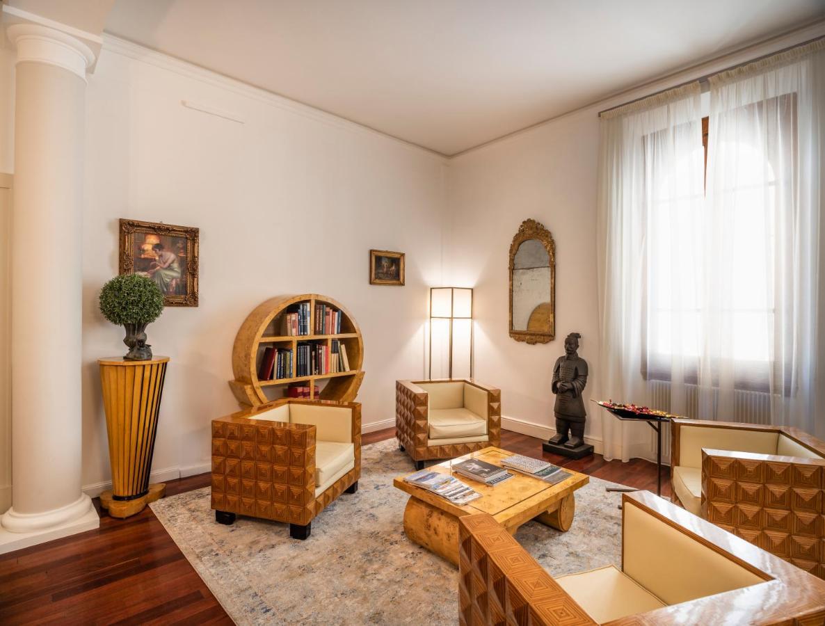 Aqa Palace Florence Buitenkant foto